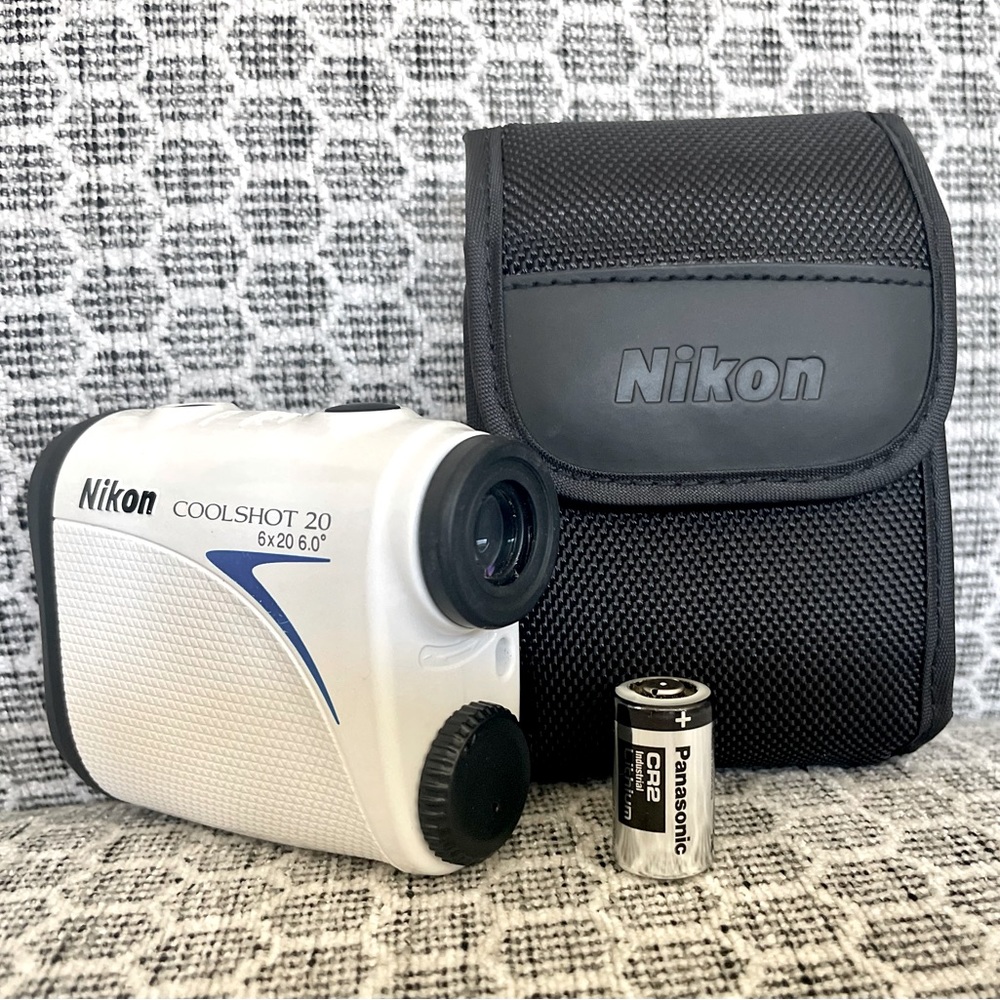 Nikon Coolshot 20 Range Finder